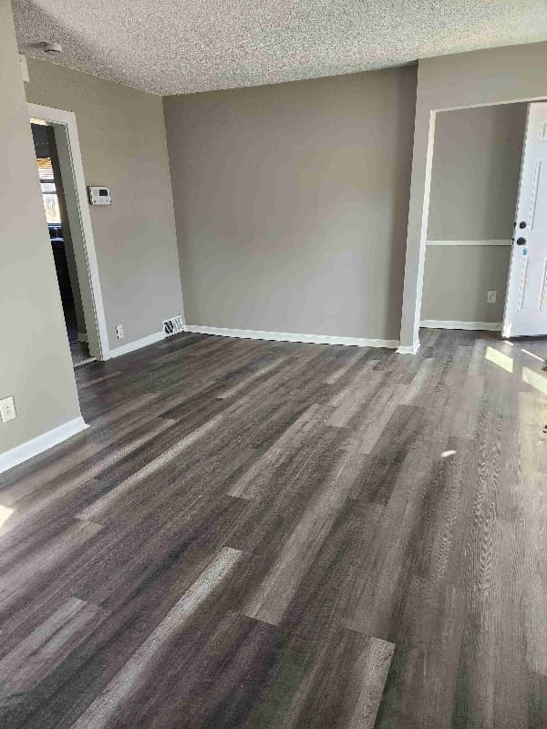 8004 Lydia Ave — thumbnail 4