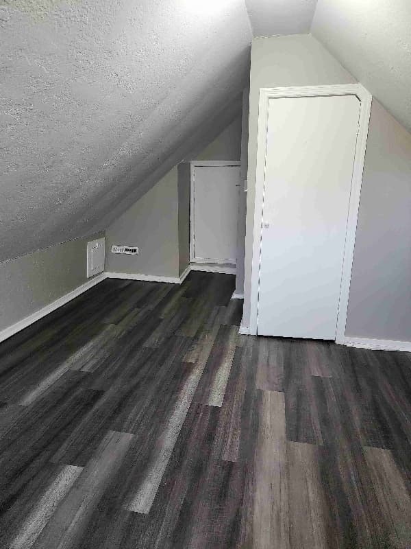 8004 Lydia Ave — thumbnail 7