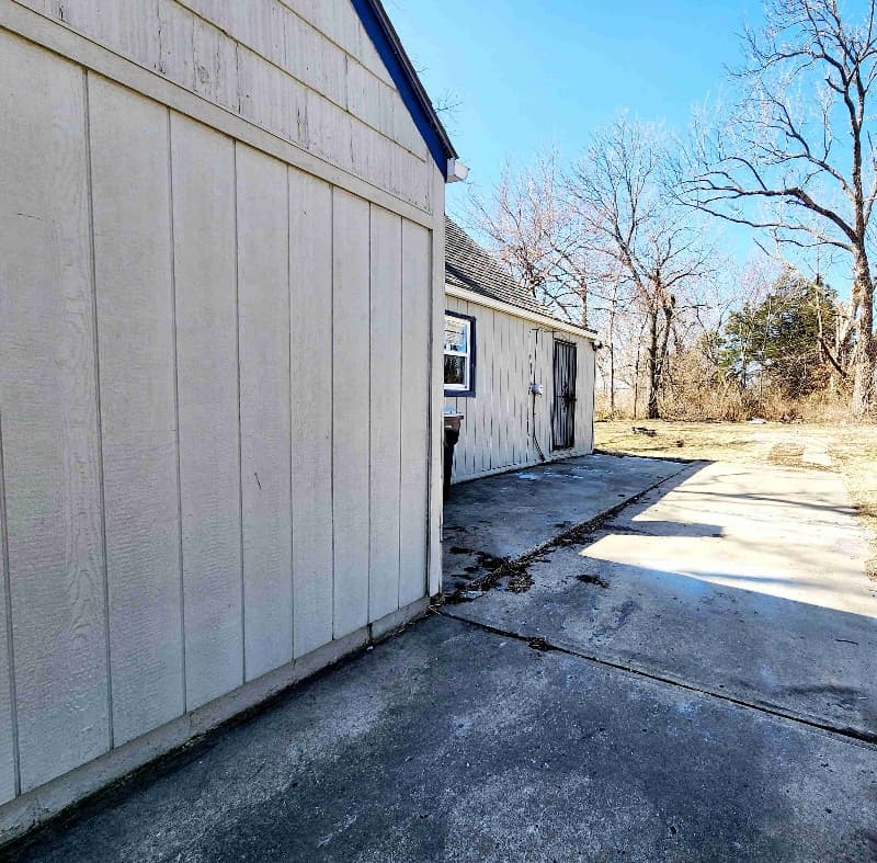 8004 Lydia Ave — thumbnail 9